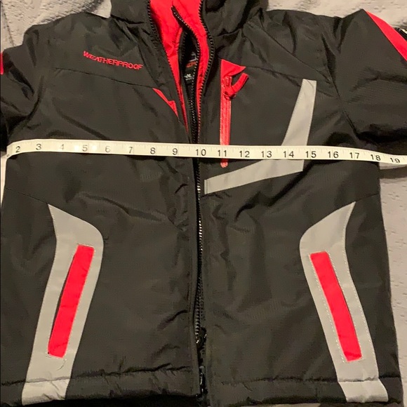 Weatherproof jacket - Picture 7 of 7